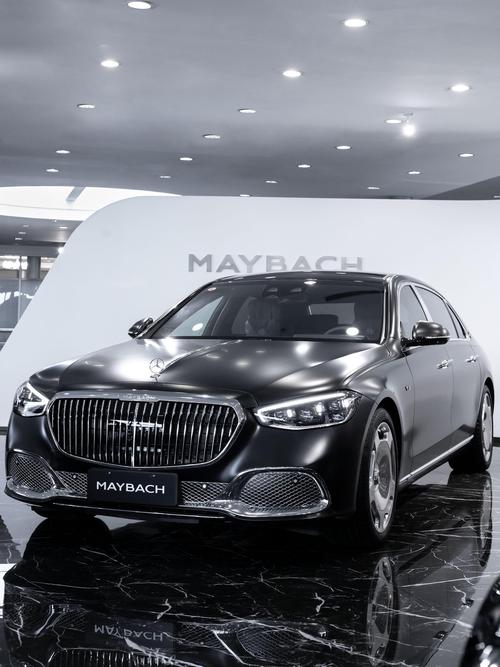 佛山196岚图汽车的售后服务让用户无忧出行，迈巴赫未来的豪华车趋势