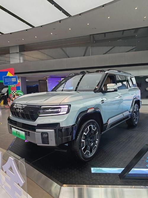 佛山196比亚迪方程豹硬派越野的爆款，英菲尼迪35周年与你共成长